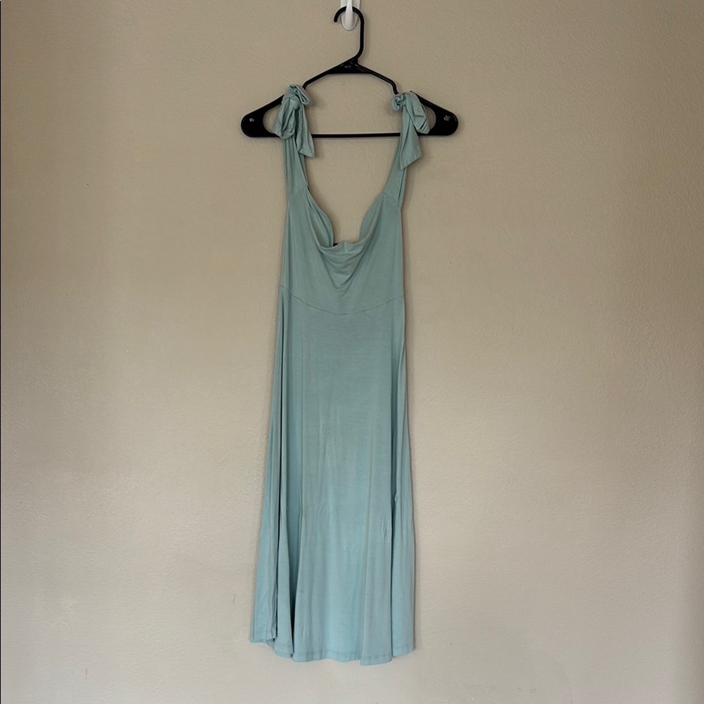 Blue Maxi Sundress with Spaghetti Straps for Casual Wear